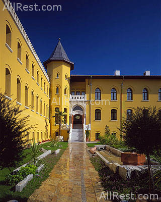 Four Seasons Hotel Istanbul 10